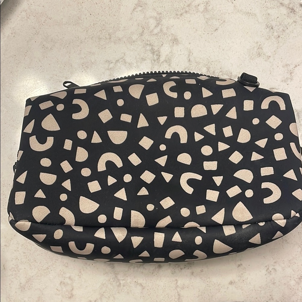 Dagne Dover Hunter Neoprene Toiletry Bag Large - Picture 2 of 5